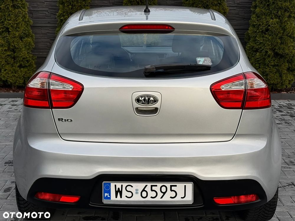 Kia Rio 1.2 Attract - 3