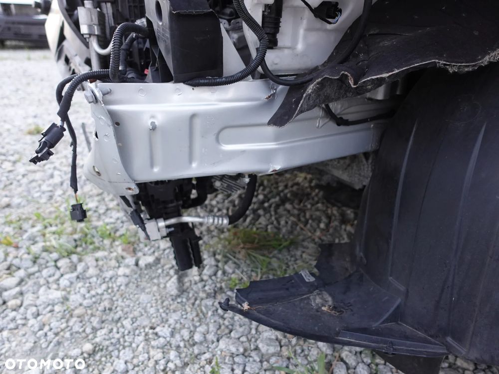 Mercedes-Benz SPRINTER - 13