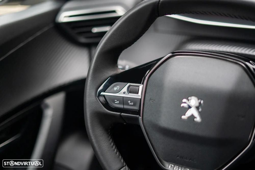 Peugeot 2008 - 32