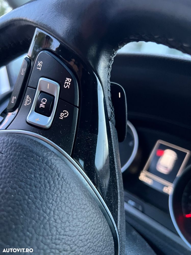 Volkswagen Golf - 18
