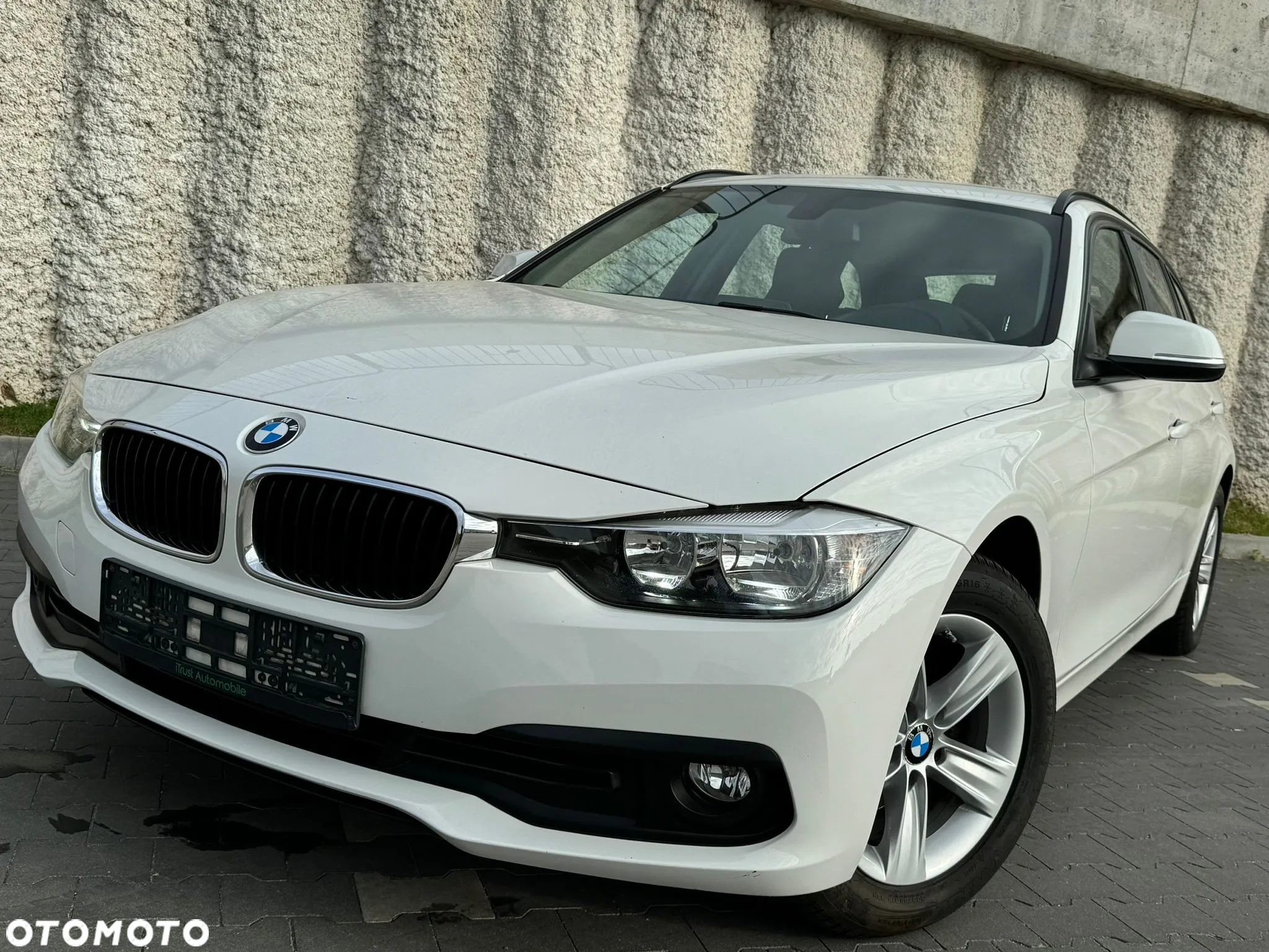 BMW Seria 3 318i - 2