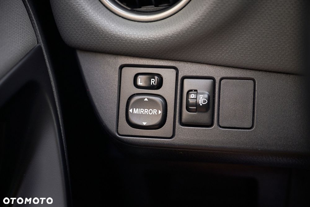 Toyota Yaris 1.5 VVT-i Comfort - 27