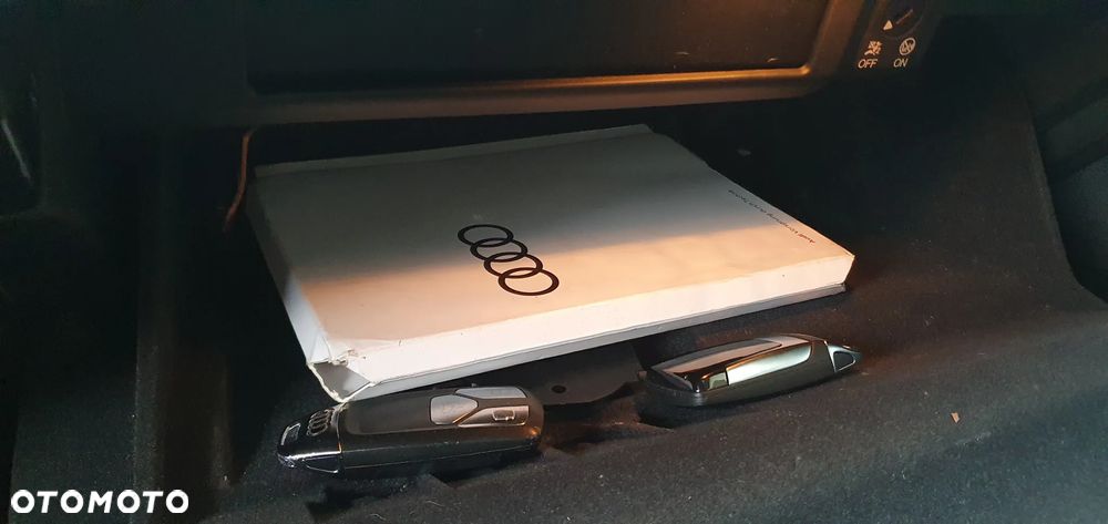 Audi A4 Limousine - 16