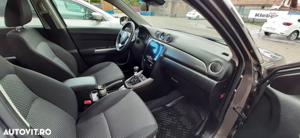 Suzuki Vitara 1.4 Boosterjet AllGrip MHEV Passion - 7