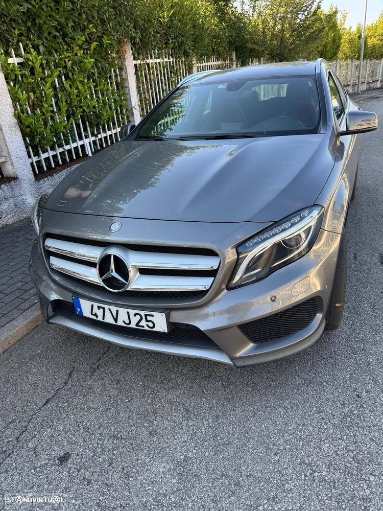 Mercedes-Benz GLA 200 d 4Matic 7G-DCT AMG Line - 4