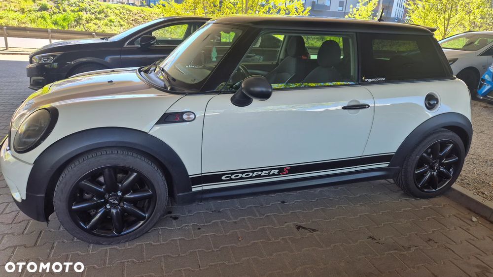 MINI Cooper S Standard - 4