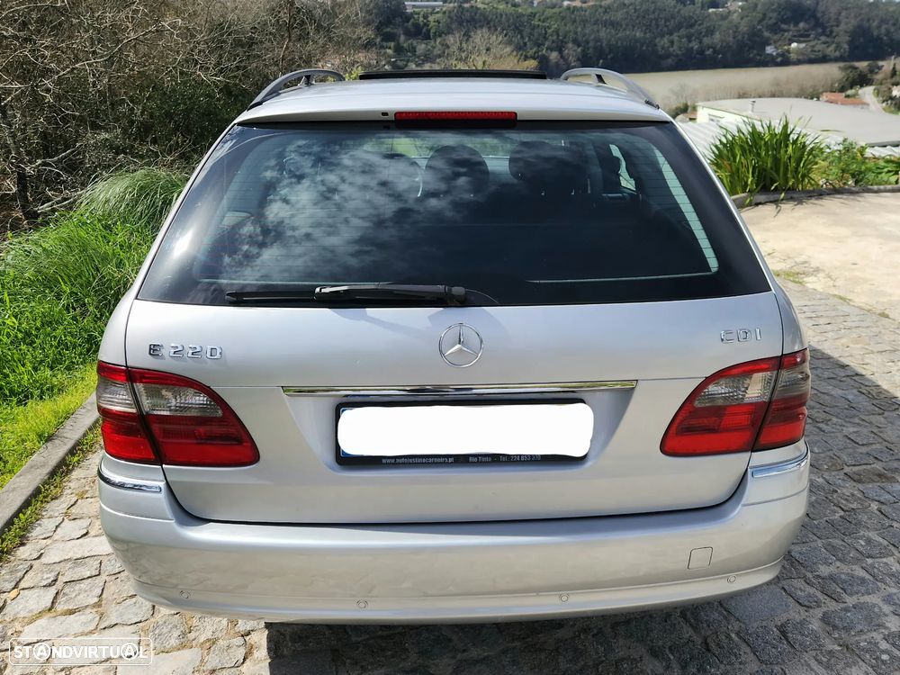 Mercedes-Benz E 220 CDi Avantgarde - 5