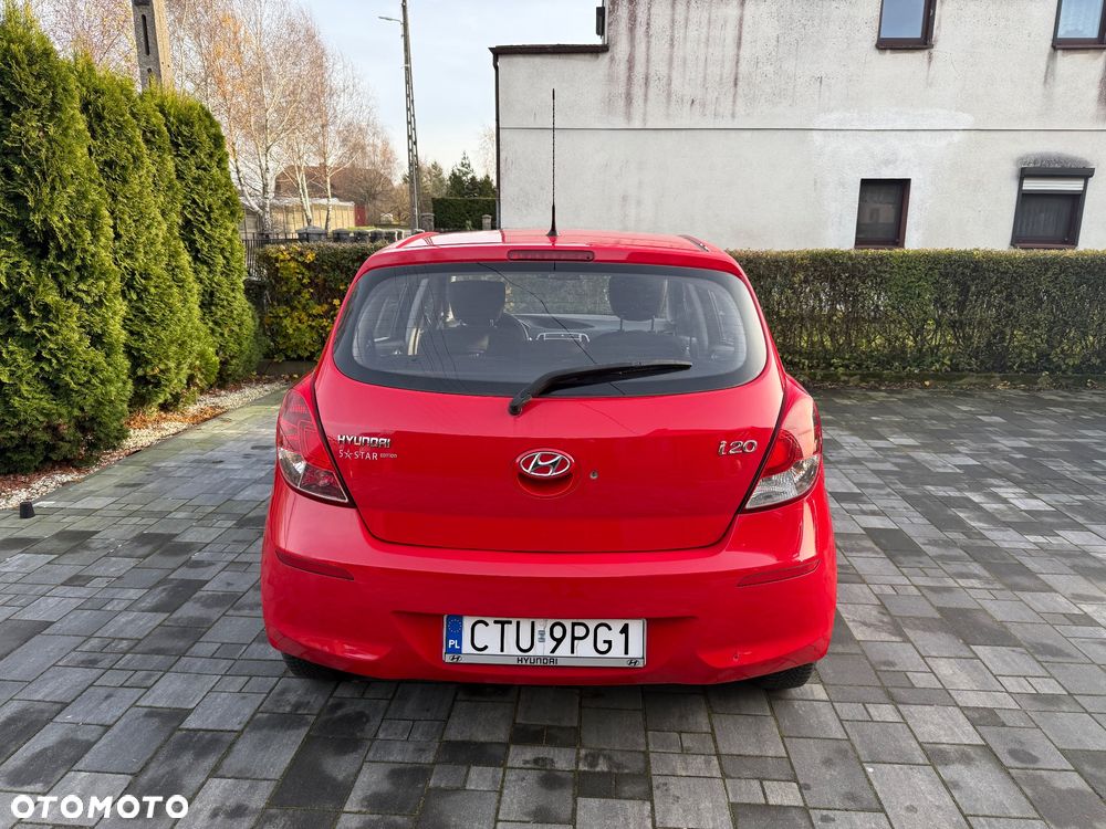 Hyundai i20 1.25 Classic + - 8