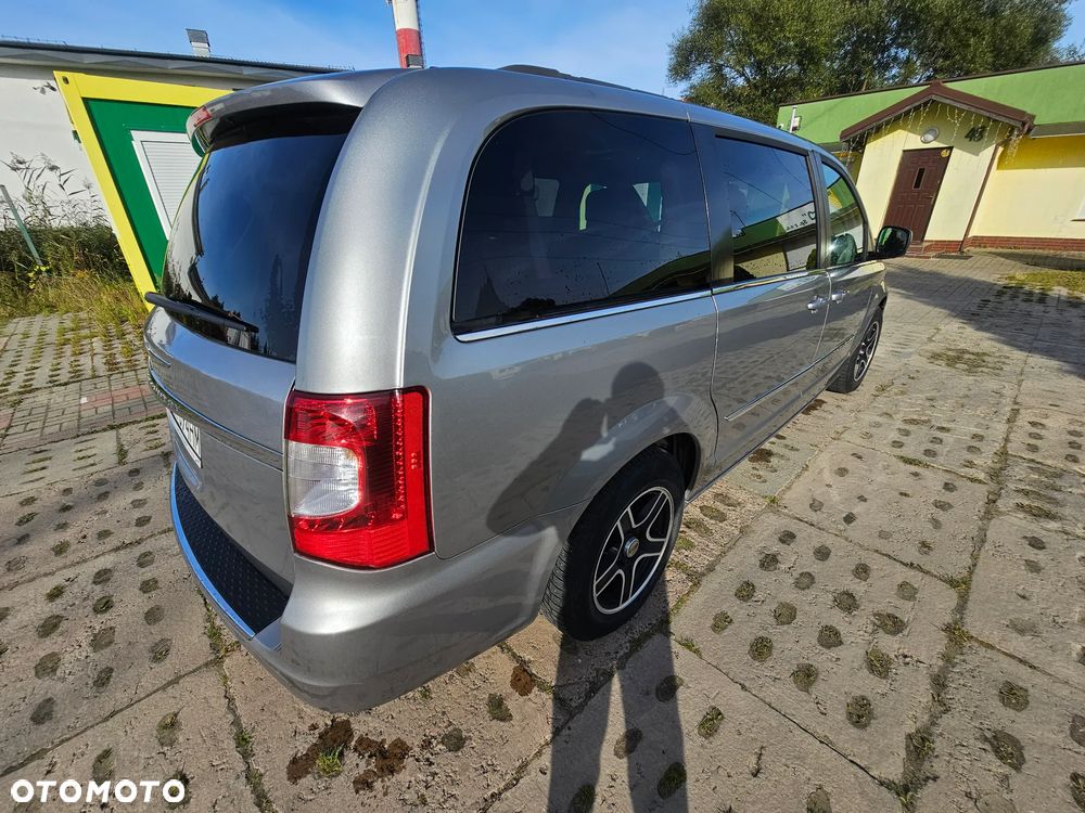 Chrysler Town & Country 3.6 Touring - 6