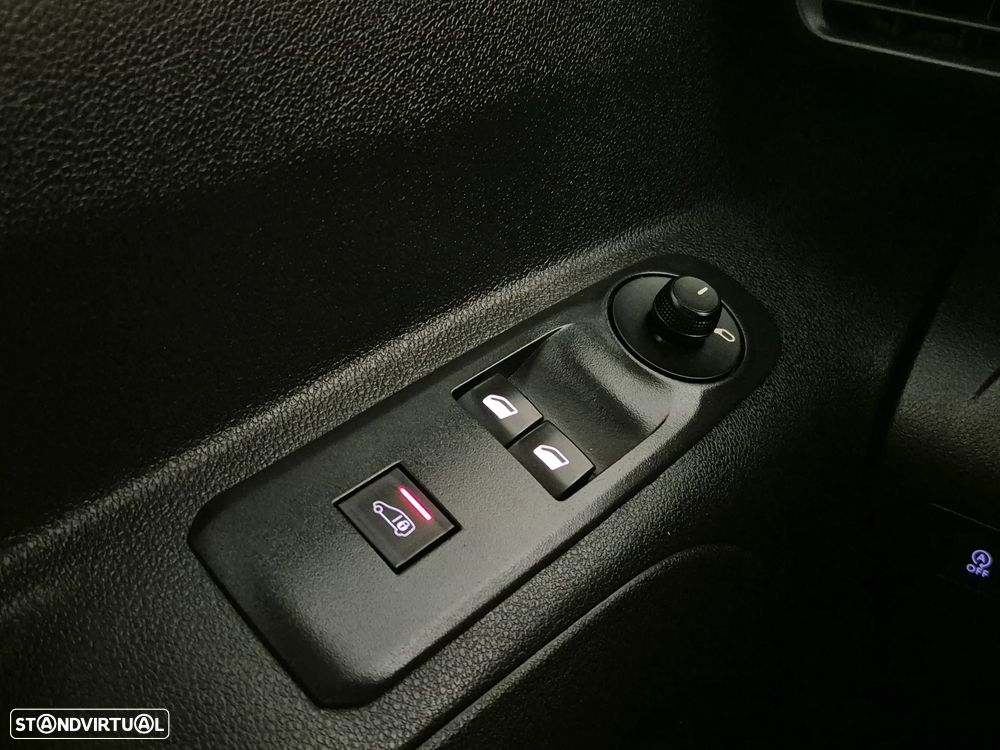Peugeot Partner HDI - 2022 - 78.000KM | GARANTIA | NACIONAL - 3 Lug. - 15