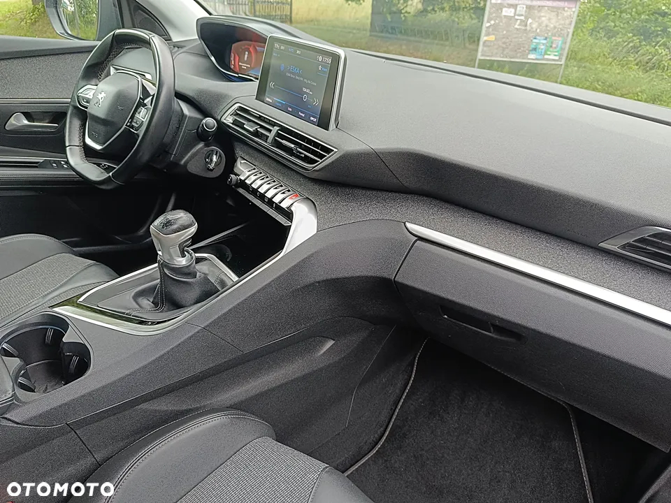 Peugeot 3008 1.5 BlueHDi Allure S&S - 29