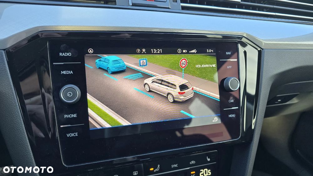 Volkswagen Passat - 40