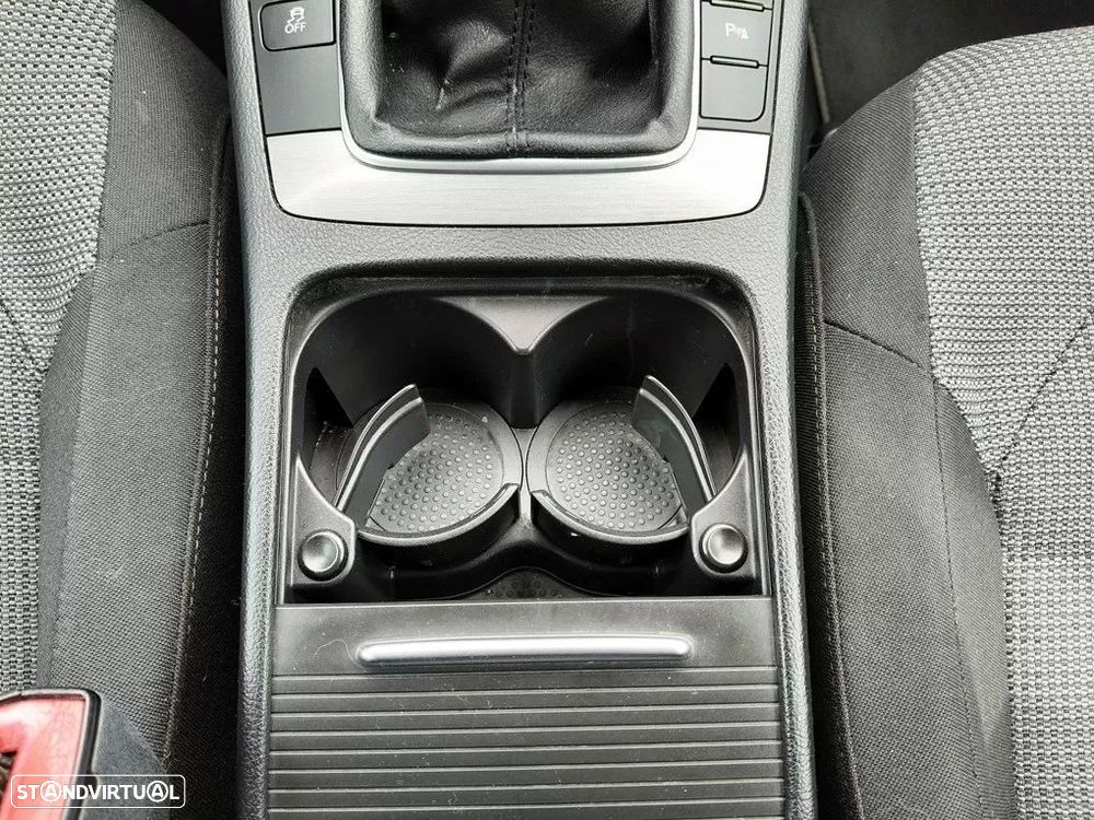 VW Passat 1.6 TDI BlueMotion - 26