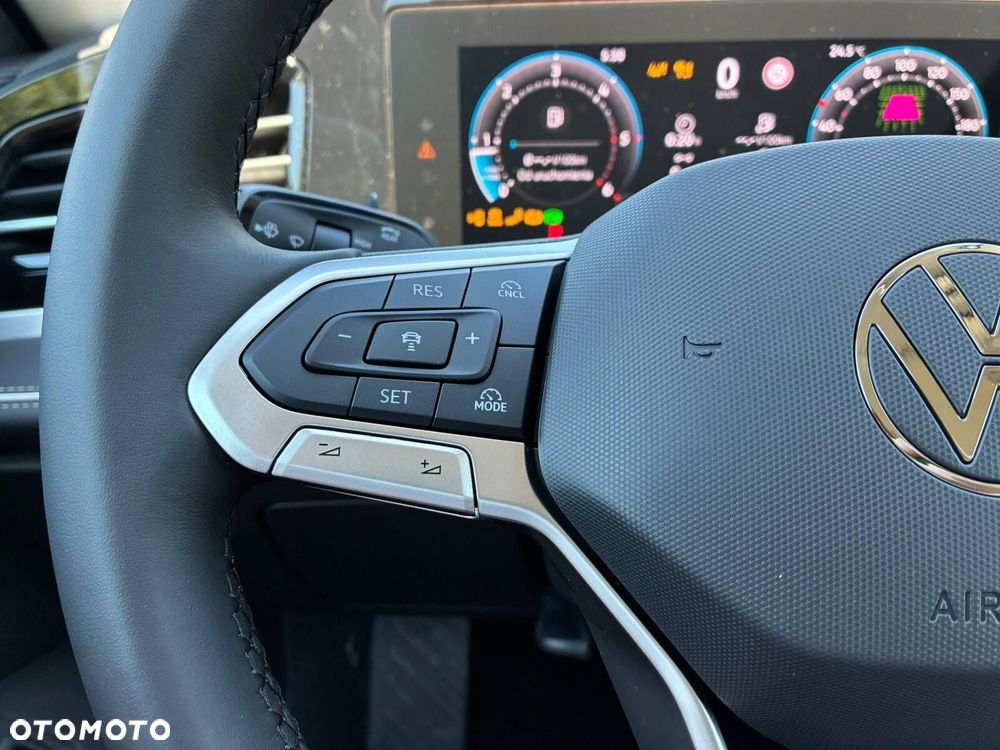 Volkswagen Passat - 15