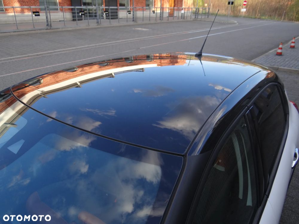 Citroën C3 BlueHDi 100 S&S SHINE - 24