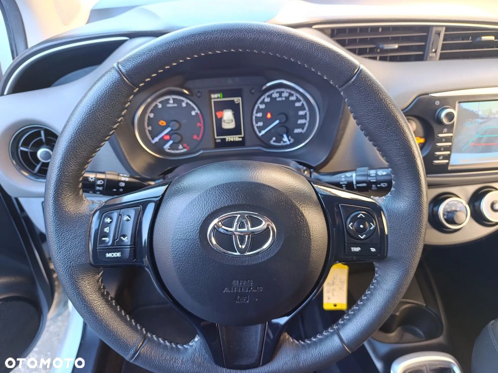 Toyota Yaris - 17
