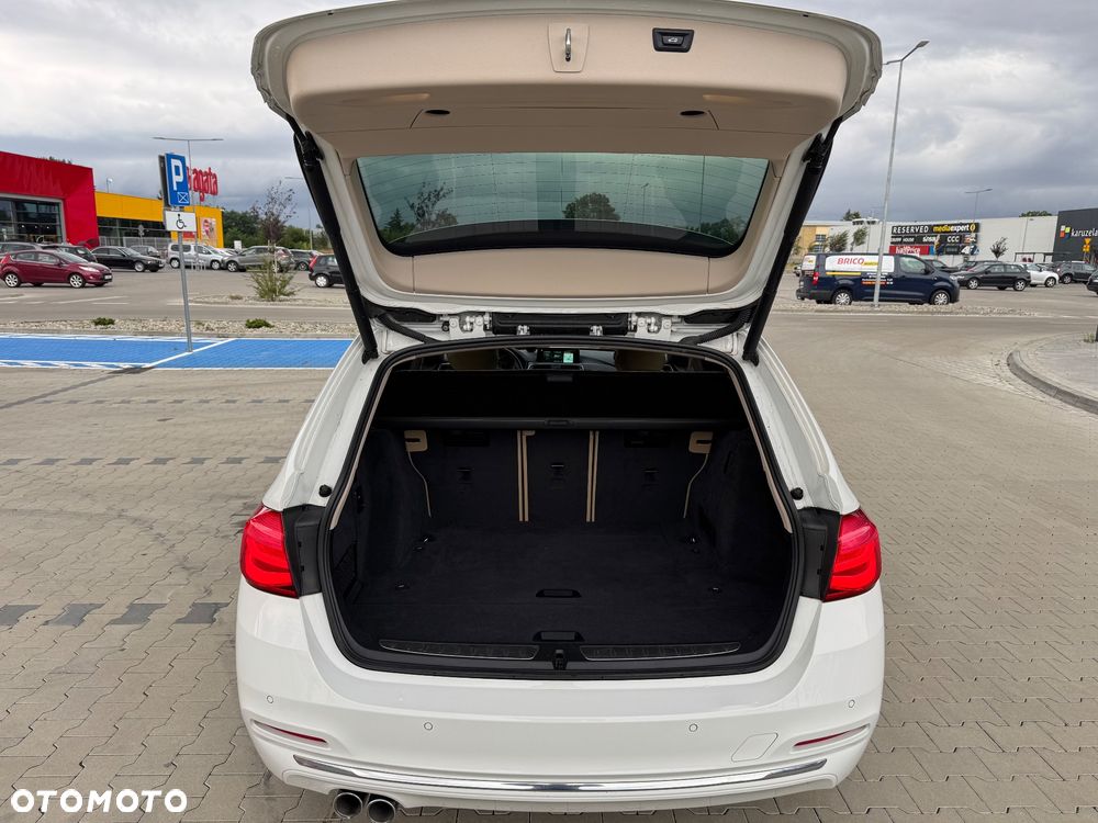 BMW Seria 3 320d Luxury Line - 18