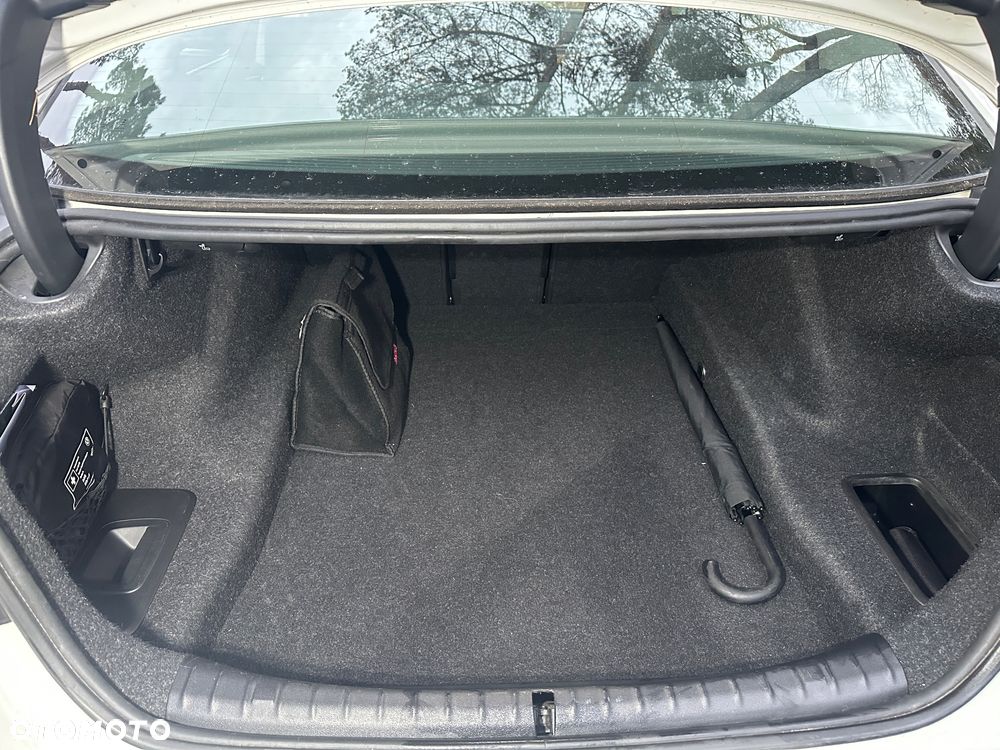 BMW Seria 5 520d xDrive Luxury Line - 24