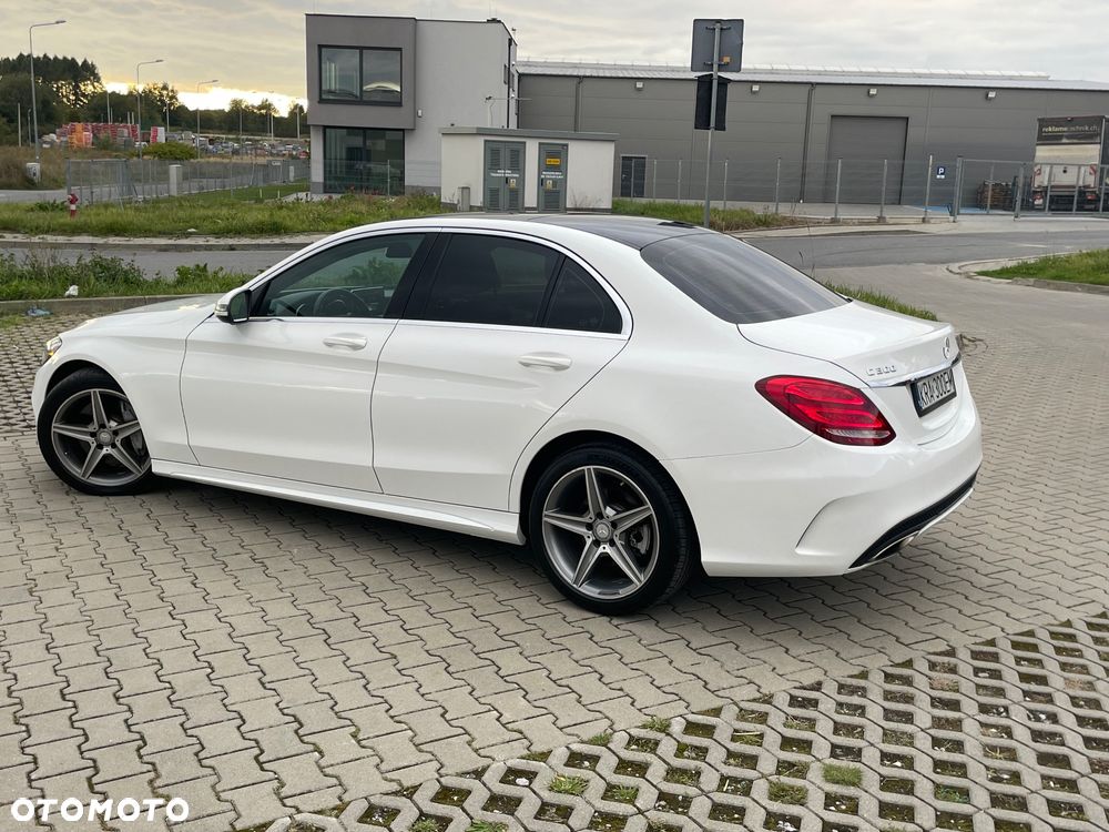 Mercedes-Benz Klasa C 300 7G-TRONIC AMG Line - 8