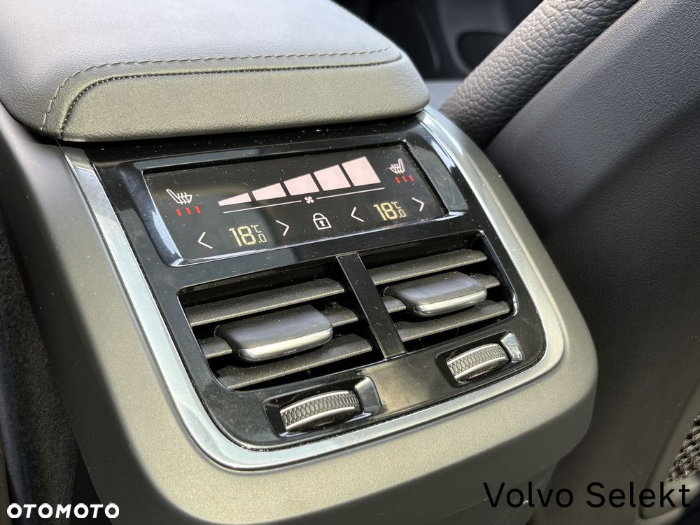 Volvo XC 60 - 25
