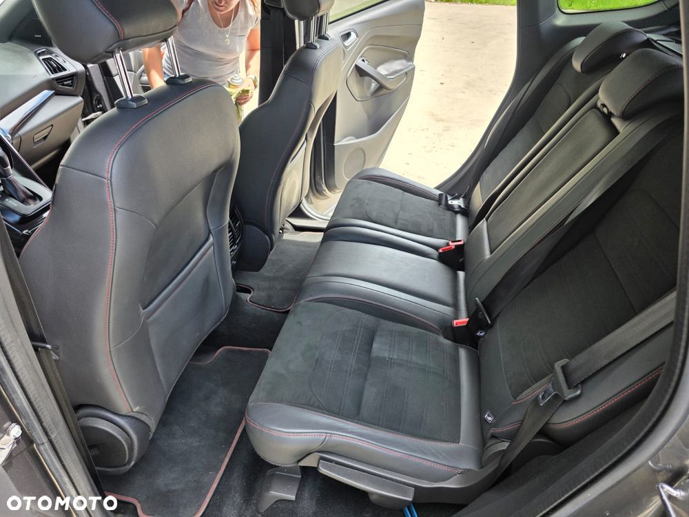 Ford Kuga - 15