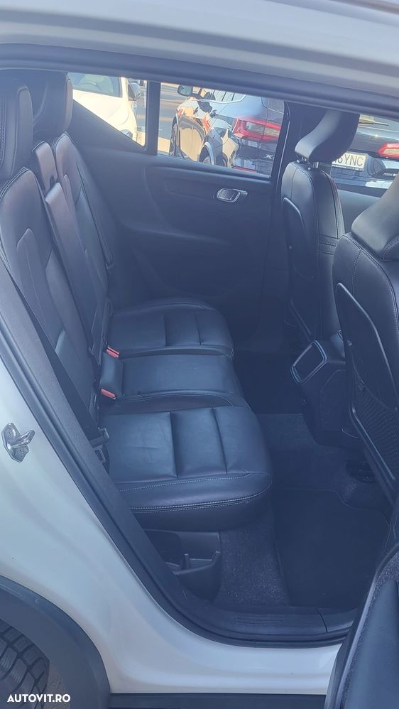 Volvo XC 40 D3 Momentum Pro - 10