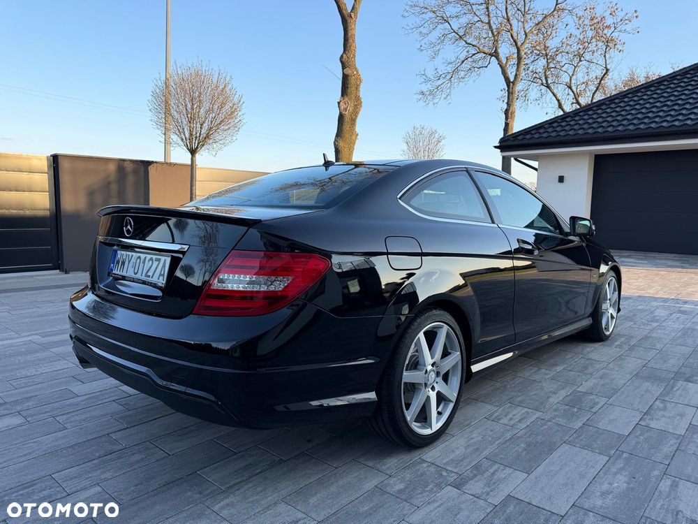 Mercedes-Benz Klasa C 180 BlueEFFICIENCY 7G-TRONIC - 7