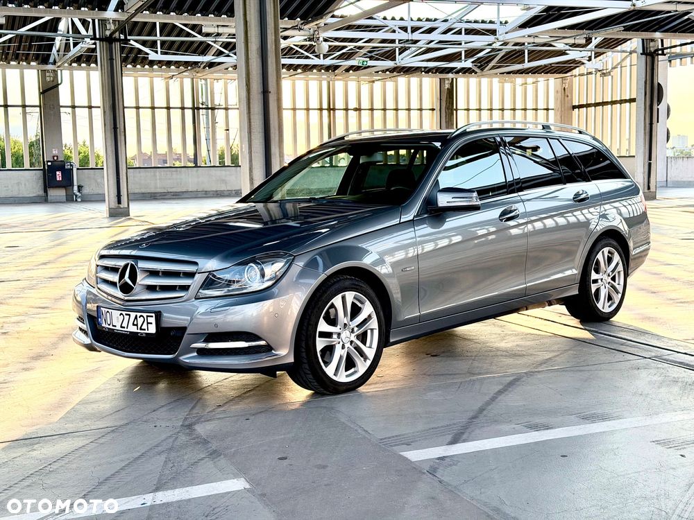 Mercedes-Benz Klasa C 220 CDI DPF BlueEFFICIENCY 7G-TRONIC Avantgarde Edition - 11