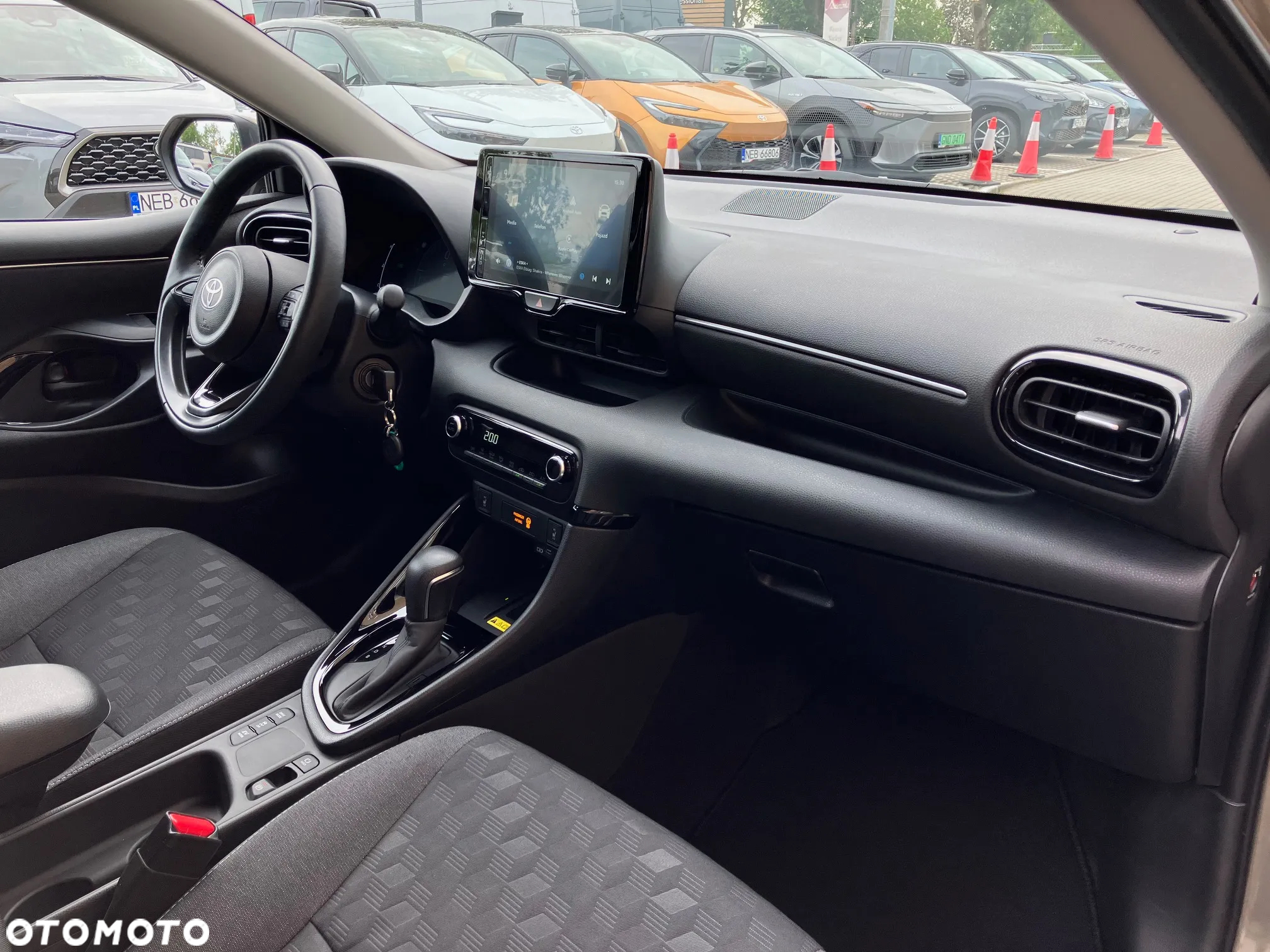 Toyota Yaris Hybrid 1.5 Style - 16