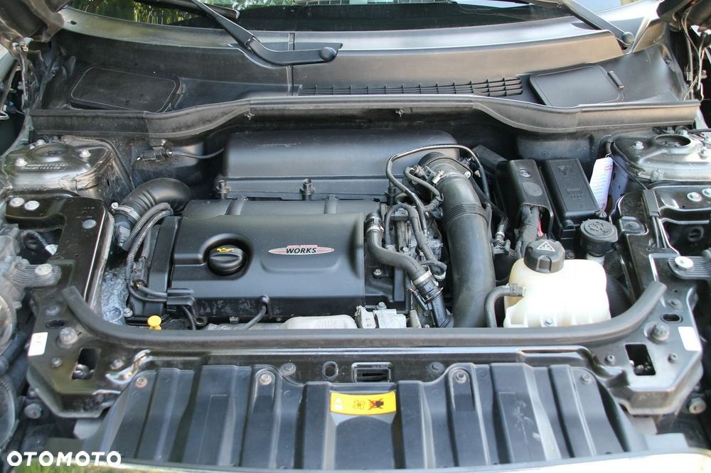 MINI John Cooper Works - 25