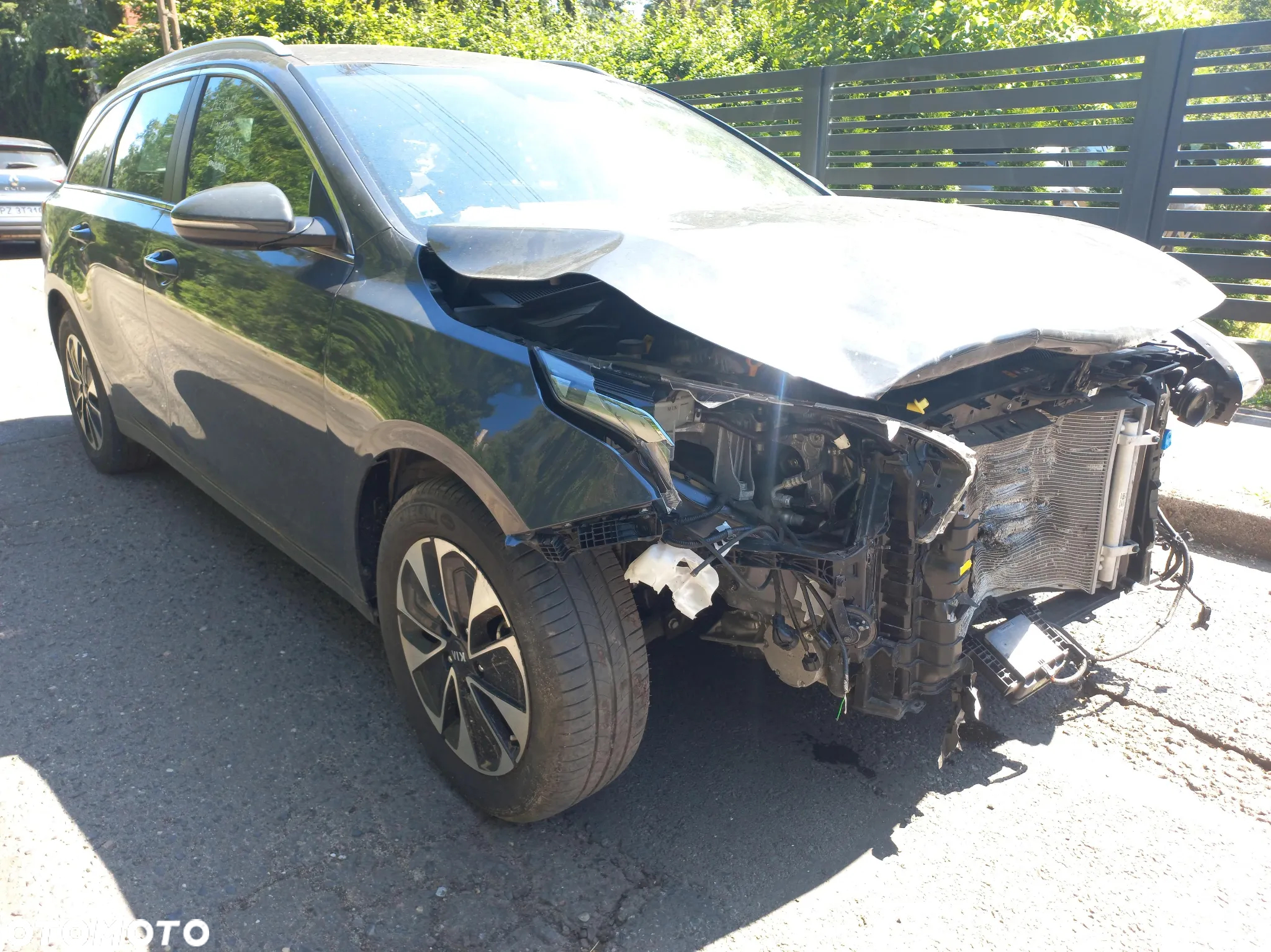 Kia Ceed SW 1.6 GDI DCT OPF Plug-in-Hybrid Platinum - 2