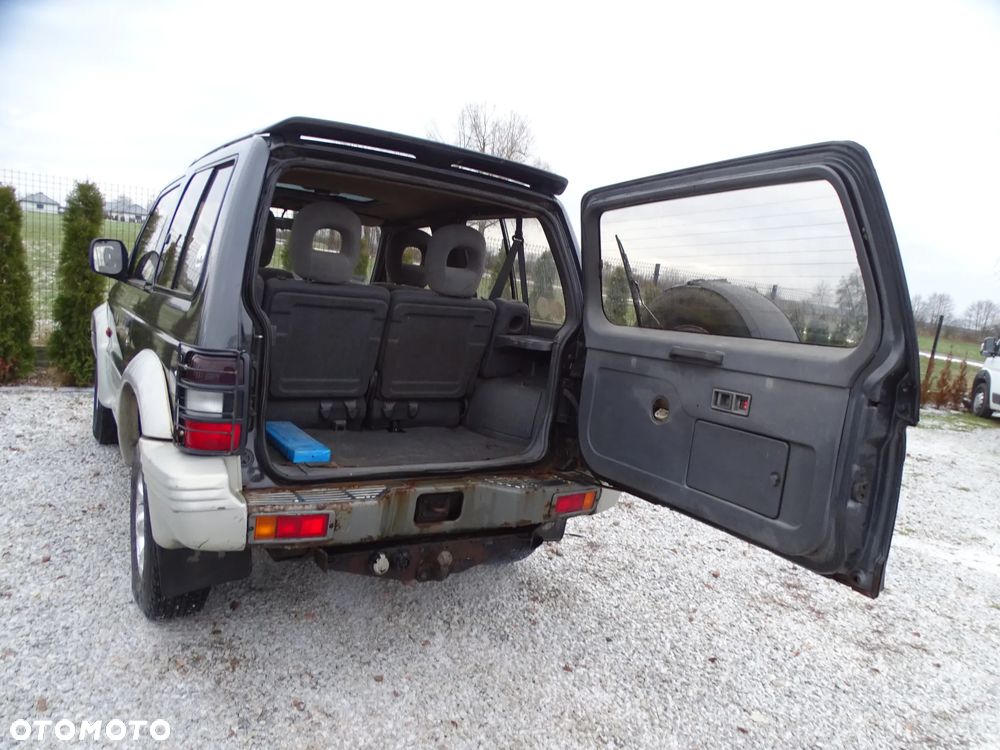 Mitsubishi Pajero - 18