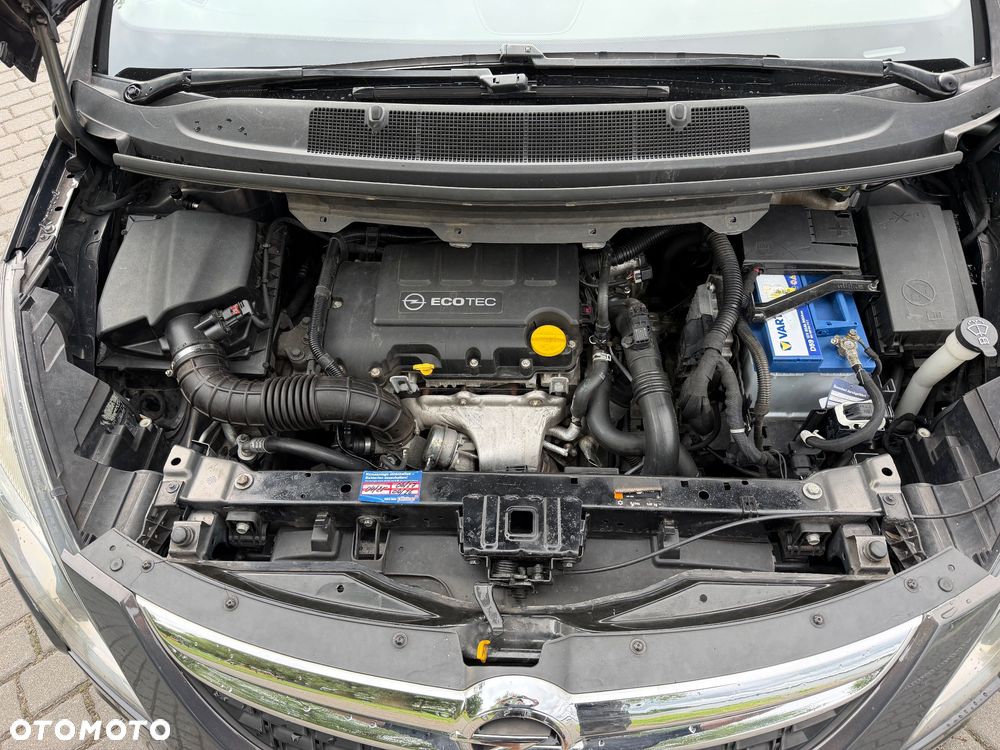 Opel Zafira 1.4 Turbo (ecoFLEX) Start/Stop Active - 19