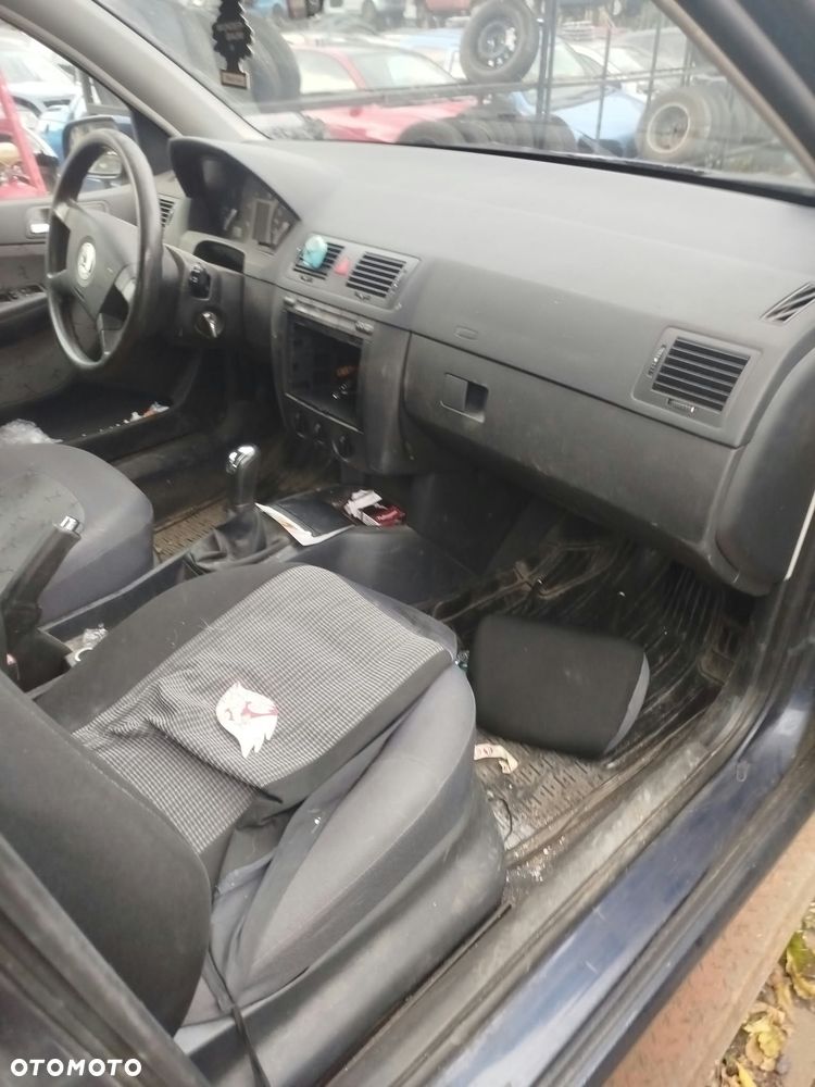 Skoda Fabia 1 na części. - 4