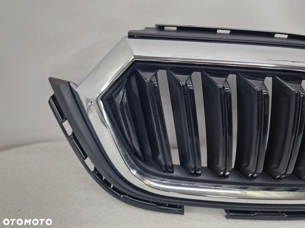 SKODA SCALA 657 19- ATRAPA / GRILL PRZEDNI PRZÓD , NR 657853653 , NR AUKCJI GL455 - 3