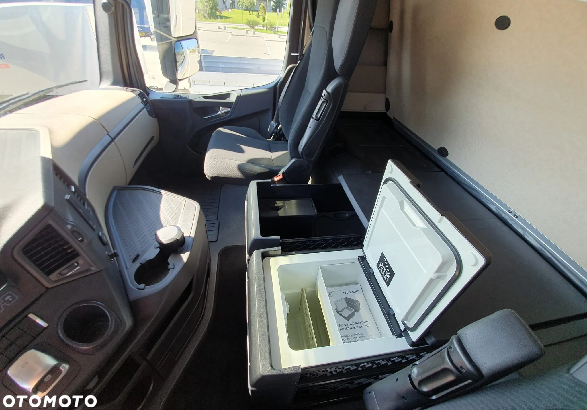 Mercedes-Benz ACTROS L - 11