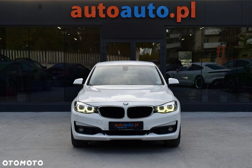 BMW Seria 3 320i Advantage sport - 2
