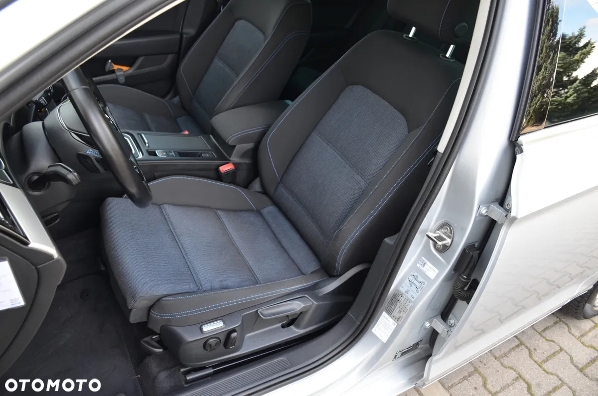 Volkswagen Passat 1.4 TSI Plug-In Hybrid GTE DSG - 25