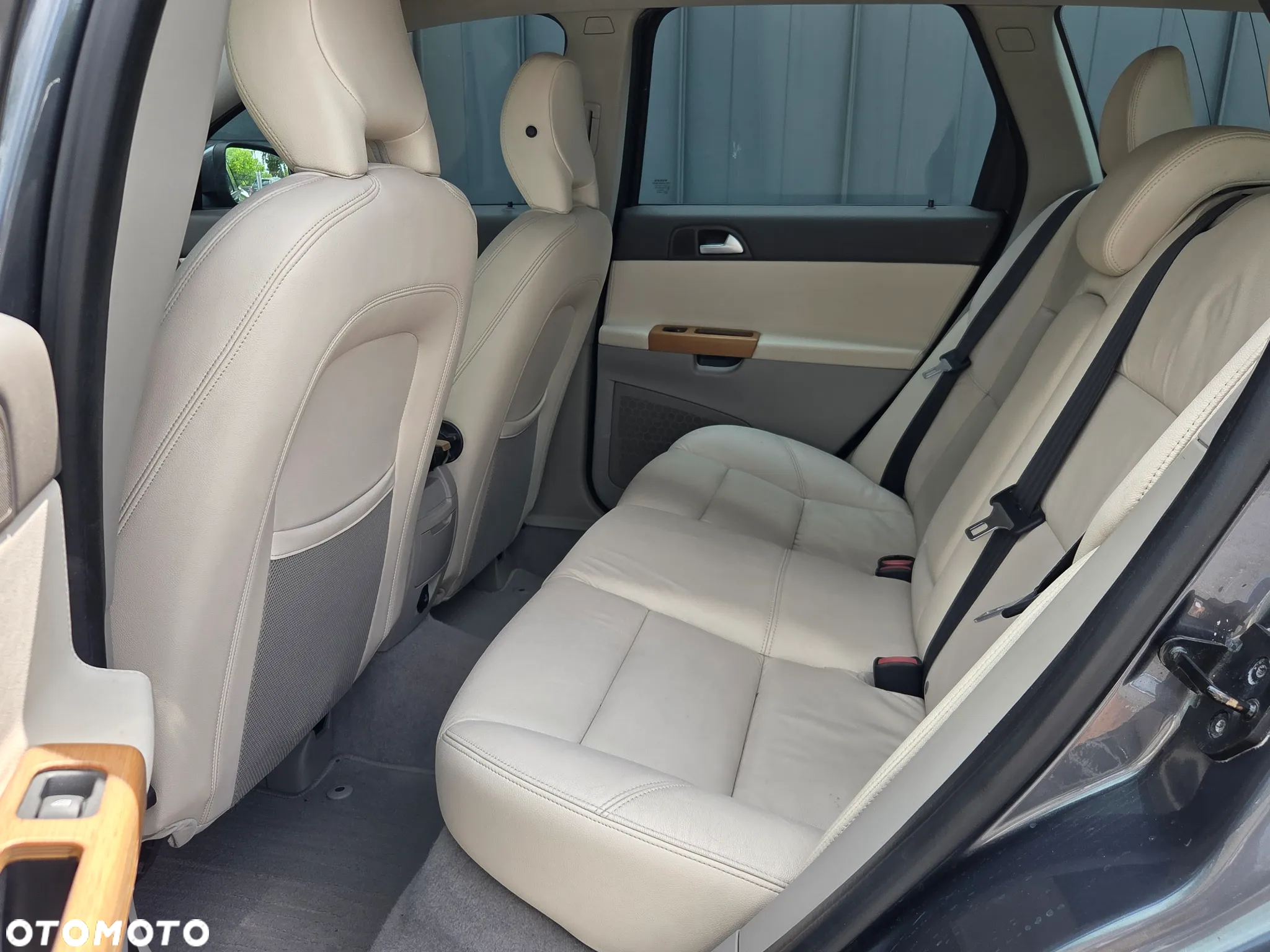 Volvo V50 D2 - 9