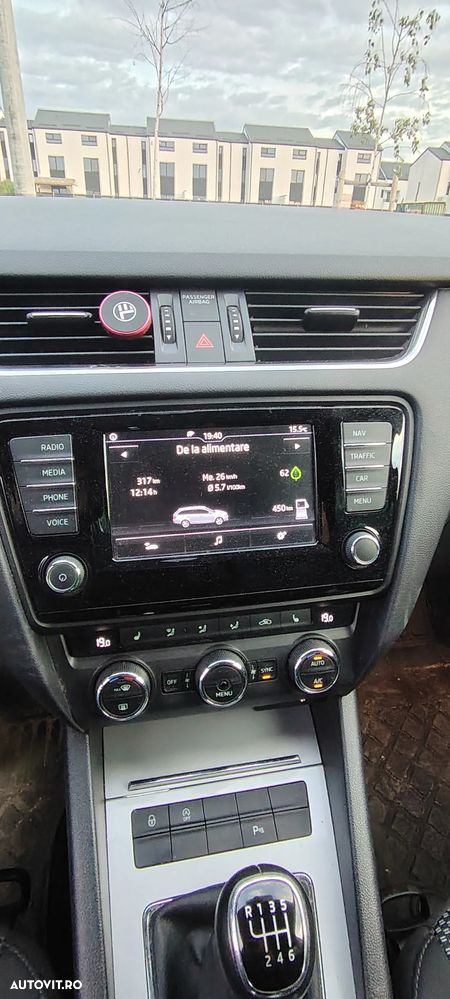 Skoda Octavia 1.6 TDI GREENLINE - 8