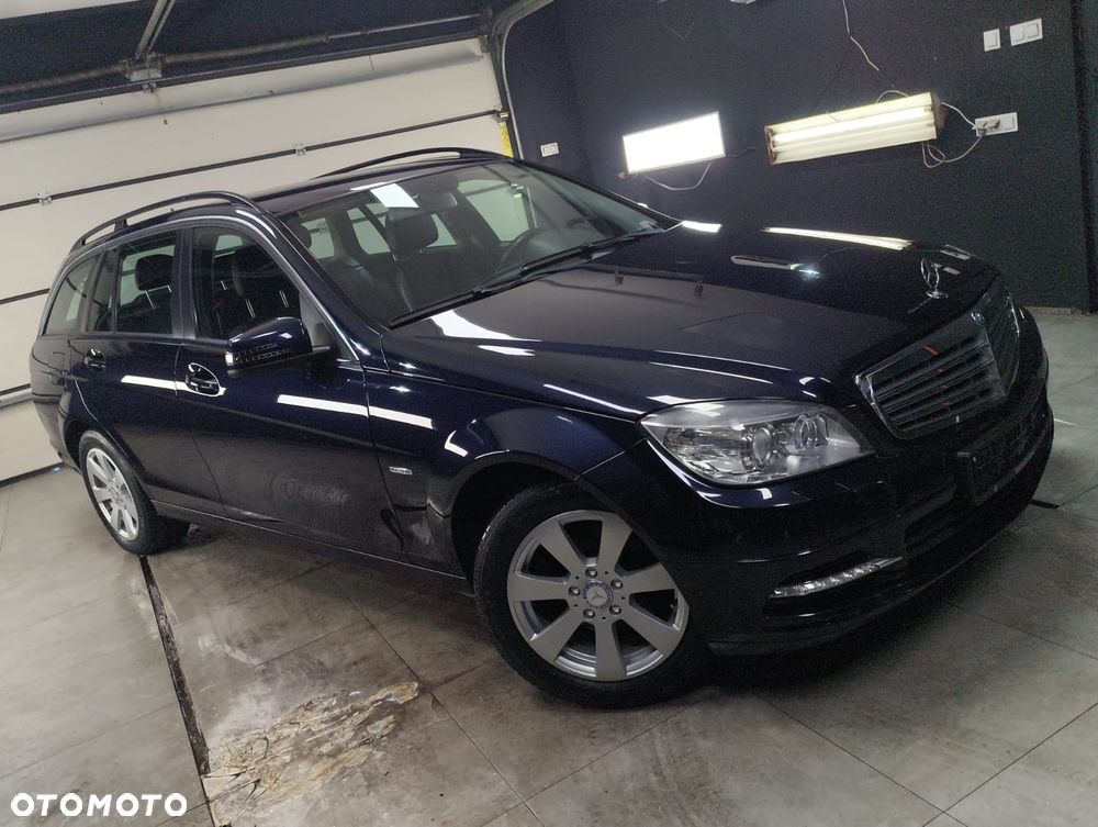 Mercedes-Benz Klasa C 200 CDI DPF BlueEFFICIENCY SPORT EDITION - 3