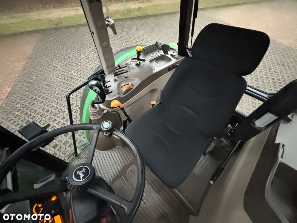 John Deere 5100M - 11