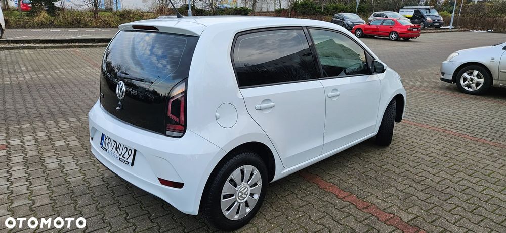 Volkswagen up! 1.0 take - 8