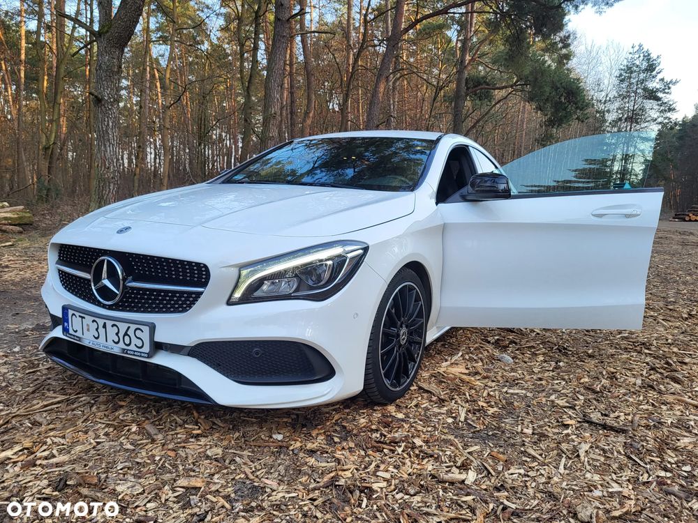Mercedes-Benz CLA 220 4-Matic AMG Line - 10