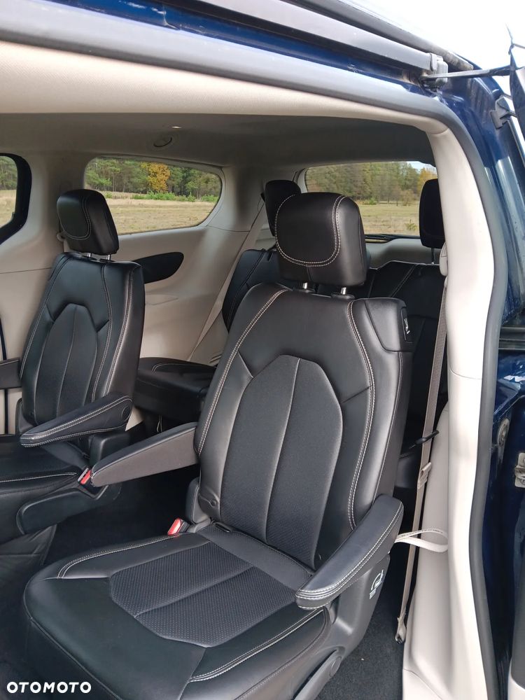 Chrysler Voyager - 8