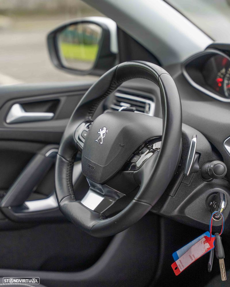 Peugeot 308 PureTech 130 GPF EAT8 Stop & Start Active Pack - 29