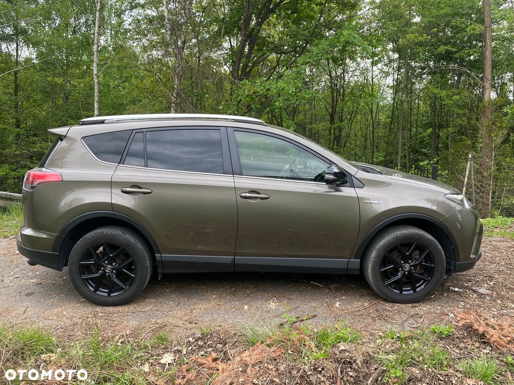 Toyota RAV4 - 3