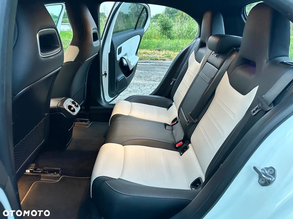 Mercedes-Benz Klasa A 220 4-Matic AMG Line 7G-DCT - 21