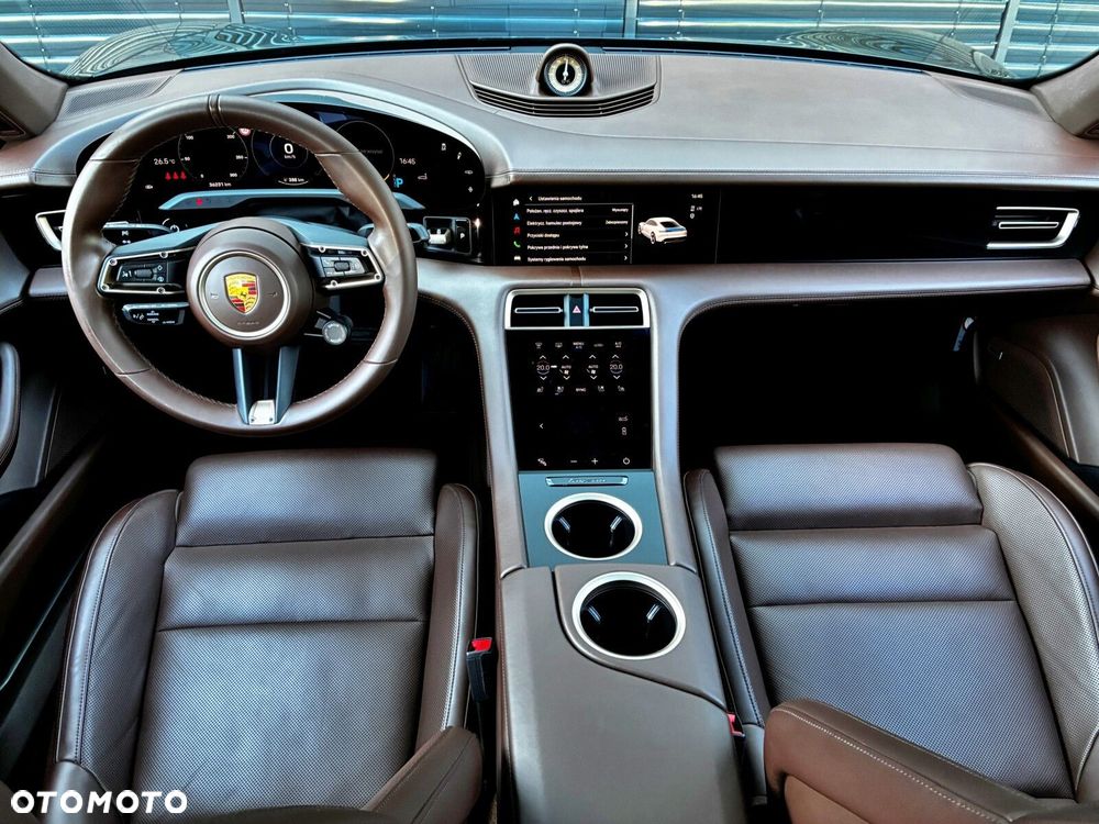 Porsche Taycan - 25