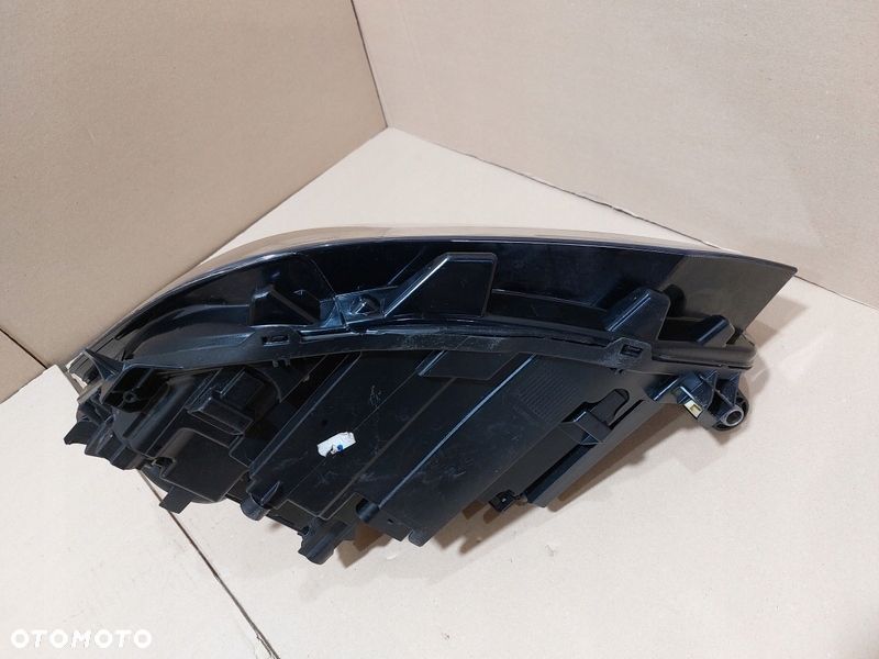 LAMPA PRAWY PRZÓD T-CROSS 2GM 2GM941006A - 7